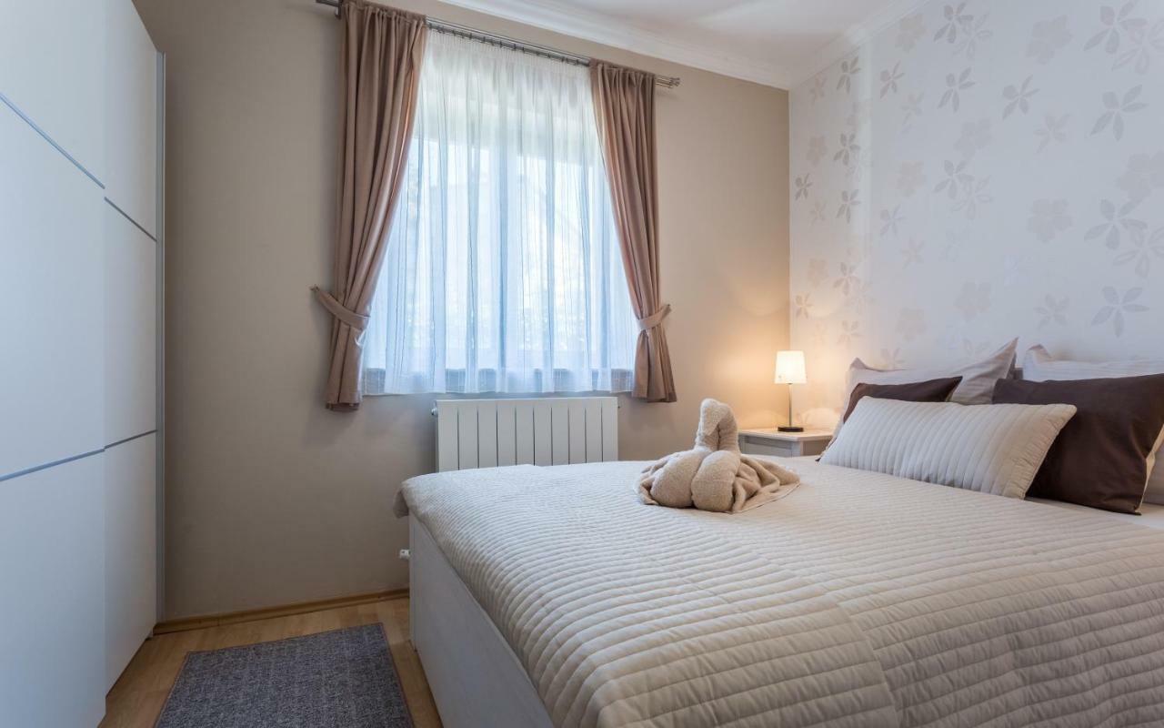 Apartment Smilja Malinska Ngoại thất bức ảnh