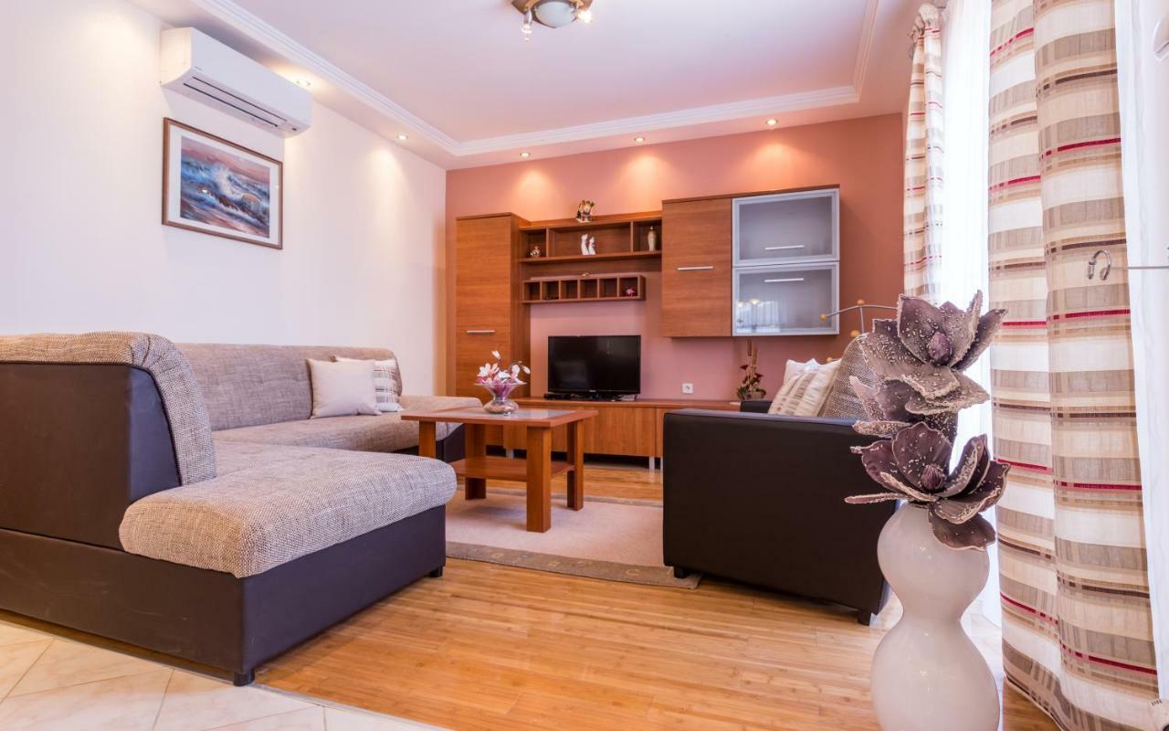 Apartment Smilja Malinska Ngoại thất bức ảnh
