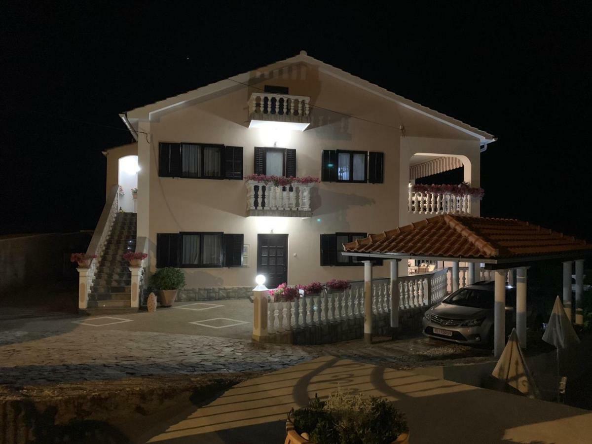 Apartment Smilja Malinska Ngoại thất bức ảnh
